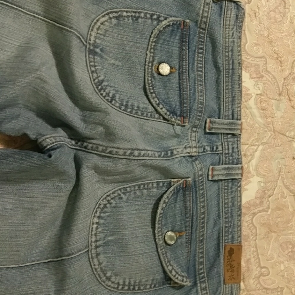 Blue Jeans - Picture 3 of 3